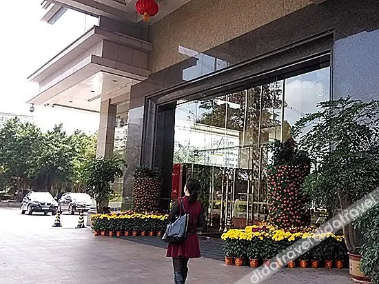 Loiyan Hotel - Image 1