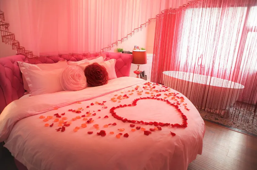 Aishang Theme Hotel - Image 1