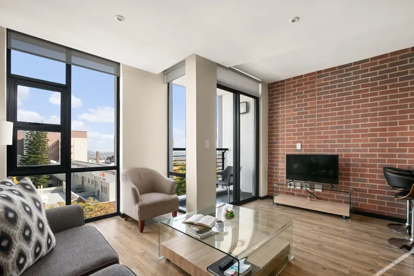 Vantage Rosebank - Image 1