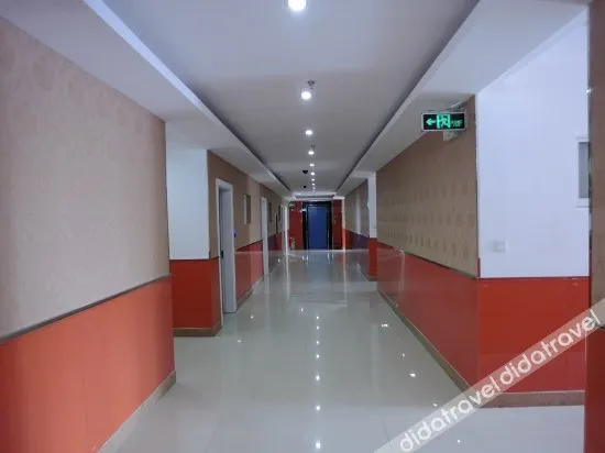 Huijia Hotel (Pudong Airport Branch Shanghai) - Image 1
