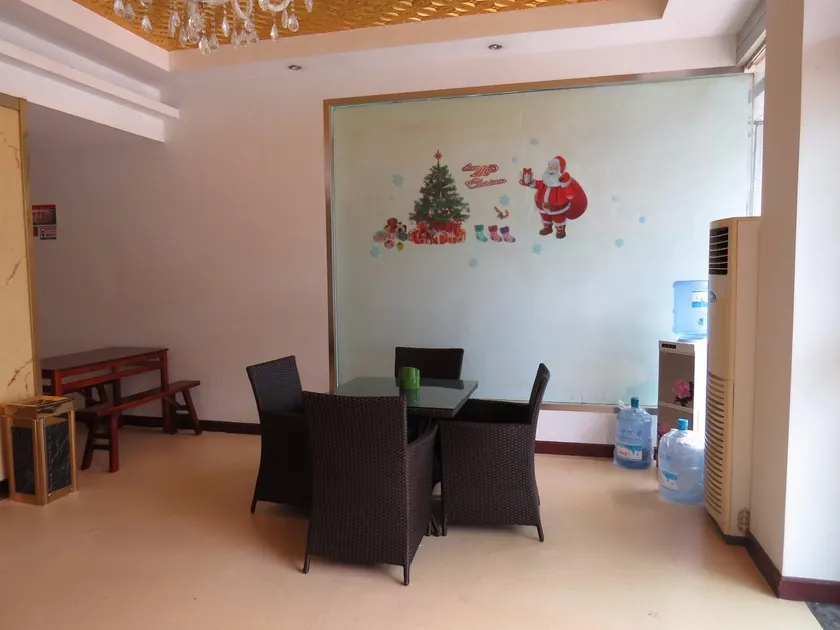 Pengyuan Selected Hotel, Hangzhou - Image 1
