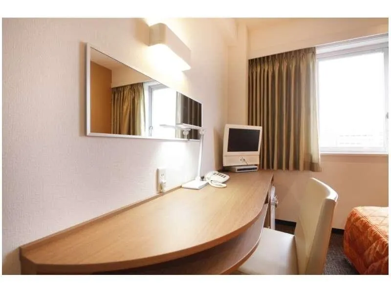Sakura Daiichi Hotel - Image 1