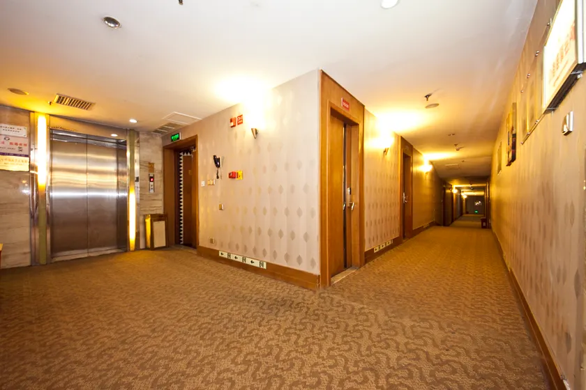 Hong Kong Business Hotel - Image 1