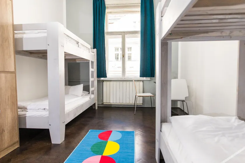 2B Hostel & Rooms - Image 1