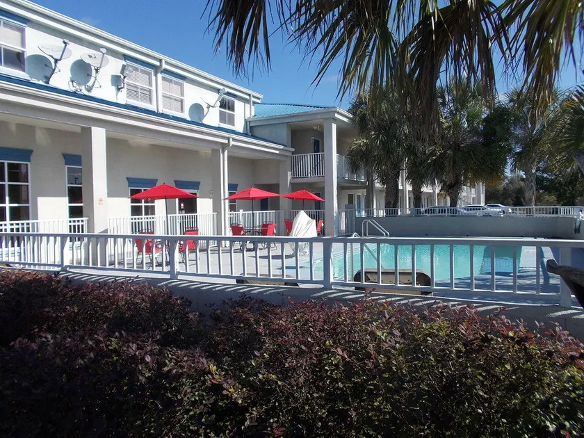 Baymont by Wyndham Marianna - Image 1