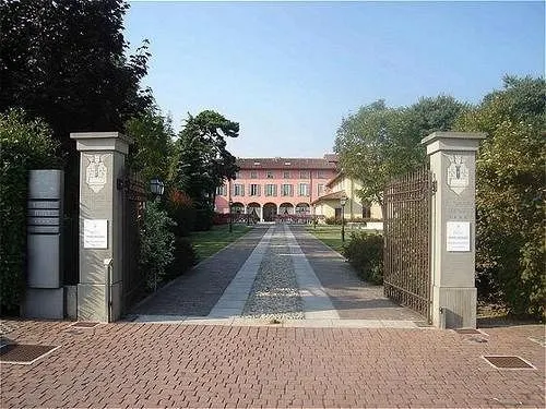 Bes Hotel Bergamo La Muratella - Image 1