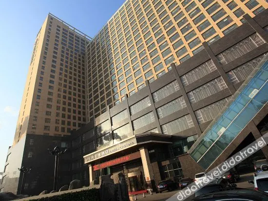 Great Palace Hotel - Image 1
