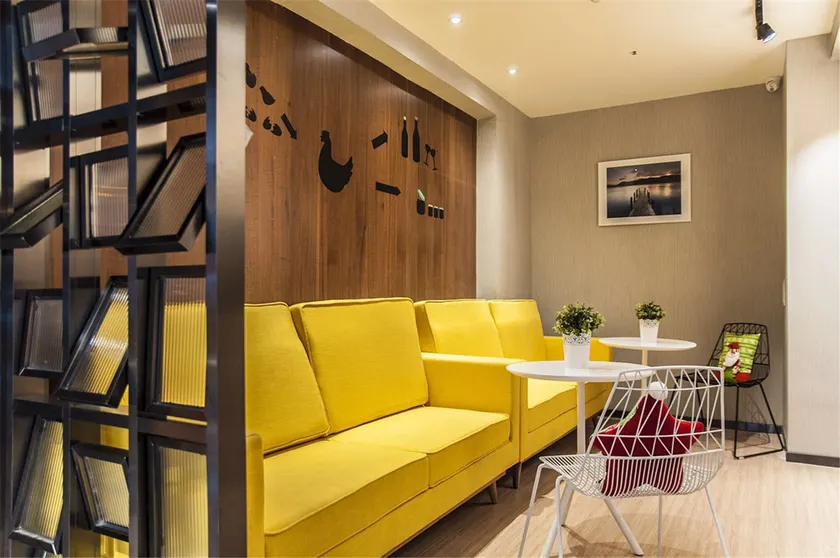 AWAKE Hotel (Xi'an Dayan Pagoda North Square Xiaozhai Metro Station Branch) - Image 1