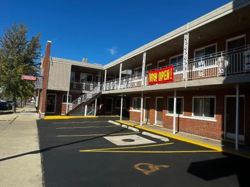 Apache Motel - Image 1
