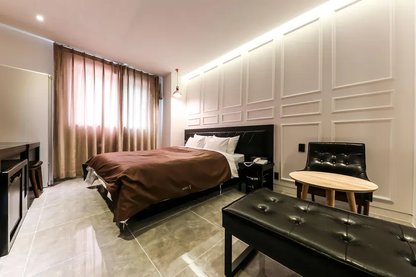Hotel Moon Cheonan Sinbuldang - Image 1