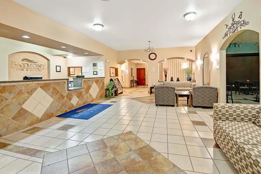Baymont by Wyndham Decatur - Image 1