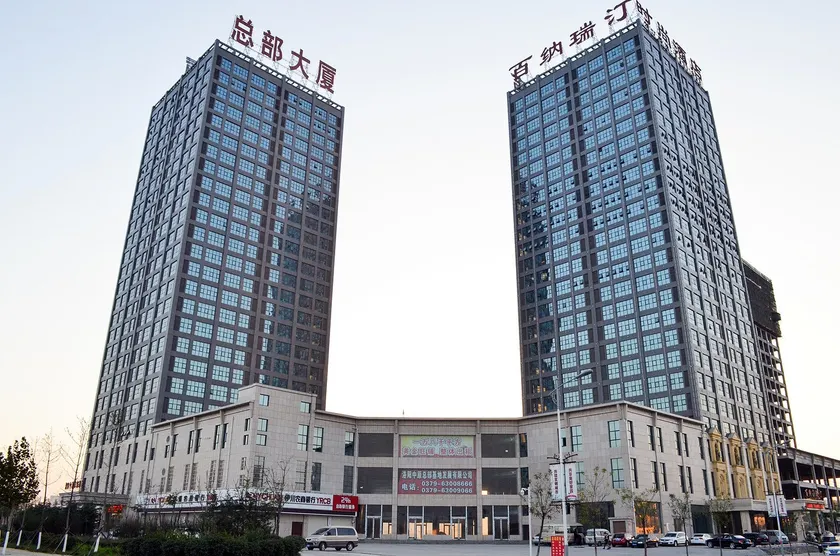 Baina Ruiding Fshion Hotel - Image 1