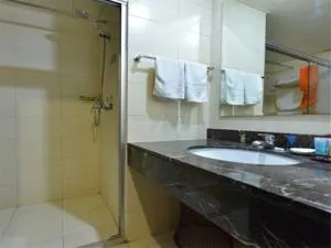 Zhongyouyuan Hotel (Beijing Niujie Metro Station Xuanwu Hospital Branch - Image 1