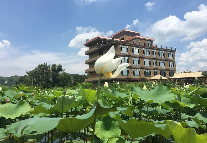 Guquan Hot Spring Hotel - Image 1