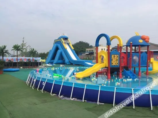 Nanting Holiday Hotel - Image 1