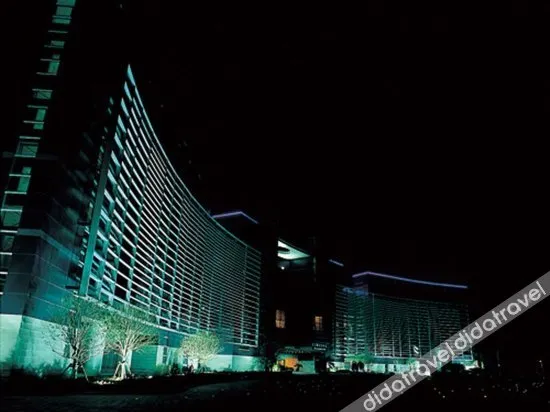 Lake Malaren International Convention Center Hotel - Image 1