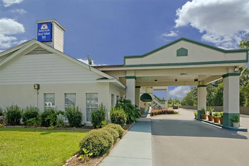 Motel 6 Marianna, FL - Image 1