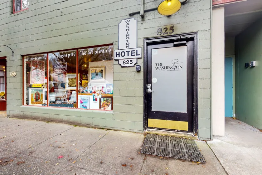 The Washington Hotel - Image 1