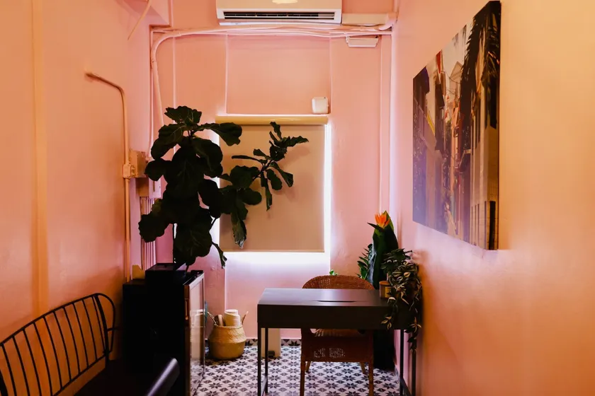 Room 6: Affordable Cool in Santurce Arts Area - Image 1