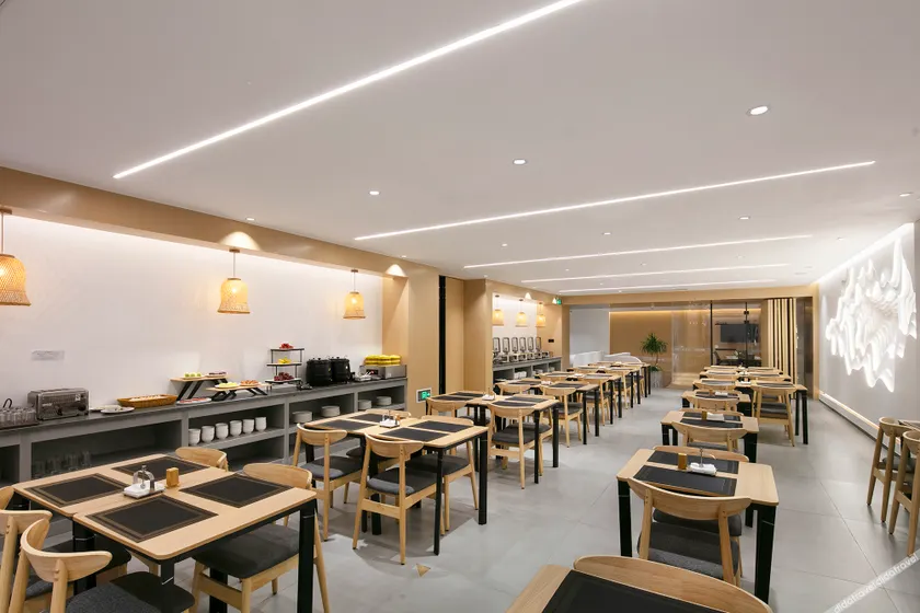 Ovis Design Hotel (Luoyang Jianxi Wanda Peony Square Metro Station） - Image 1
