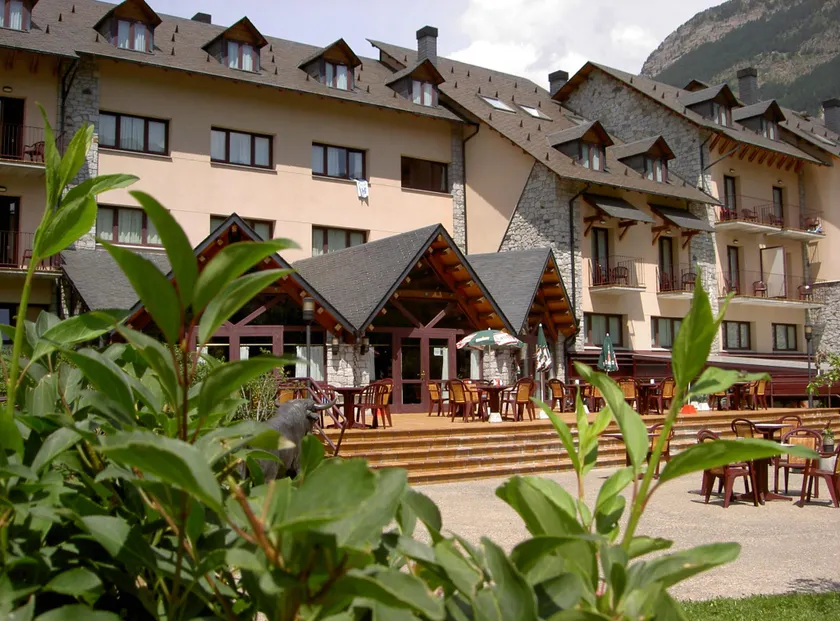 Gran Hotel Benasque Spa - Image 1