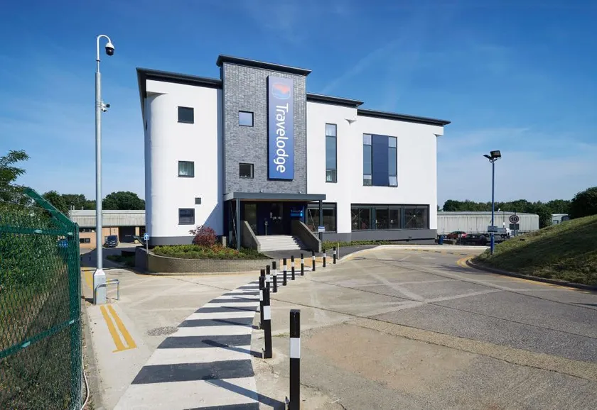 Travelodge London Acton - Image 1