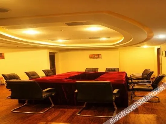 GreenTree Inn Shanghai Guangxin Road Tongji Hospital Express Hotel - Image 1
