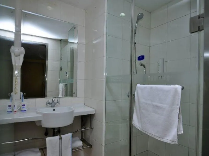 Hanting Hotel Kunming Beijing Road - Image 1