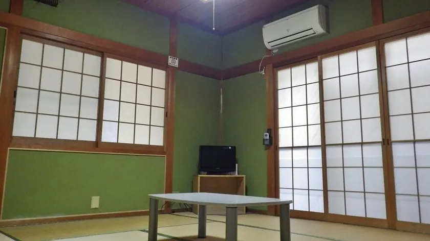 Uoyo - Image 1