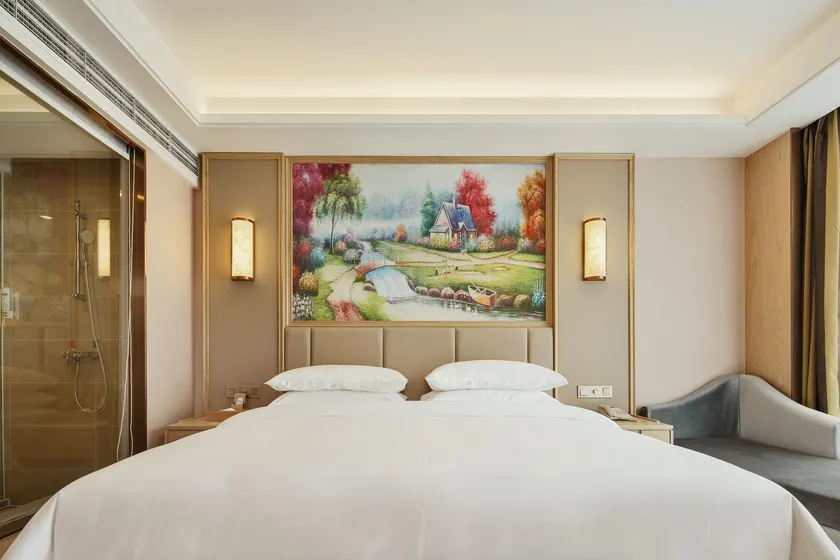 Weiner Hotel (Luxian Longnao Avenue Hotel) - Image 1