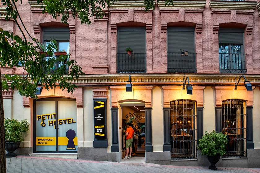 Petit Hostel La Latina - Adults Only - Image 1