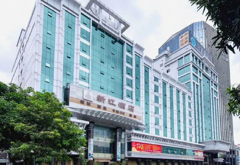 Xana Lite Heyuan Shanghui Building Bus Station - Image 1
