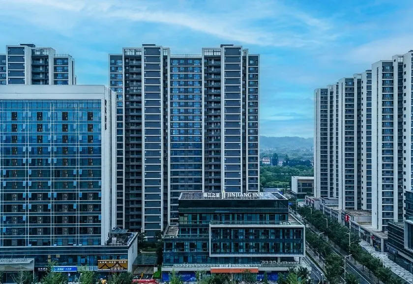 Jinjiang Inn 5.0 Version Deqing High-Speed Railway Station Tianan Yungu Branch - Image 1