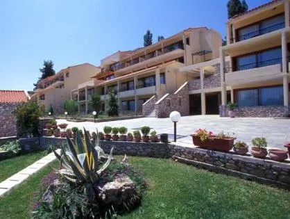 Kassandra Bay Resort, Suites & Spa - Image 1