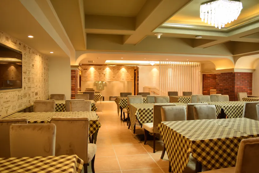 Petrus Hotel - Image 1
