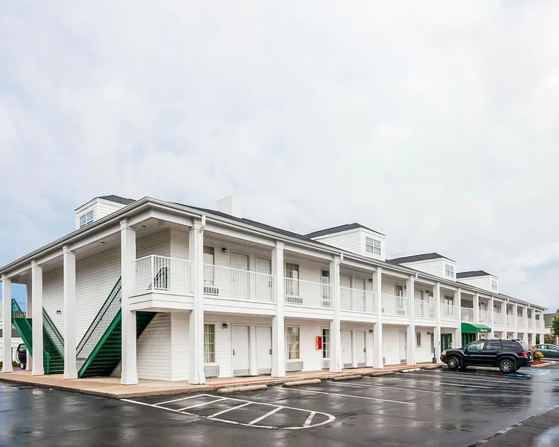 Quality Inn Decatur River City - Image 1