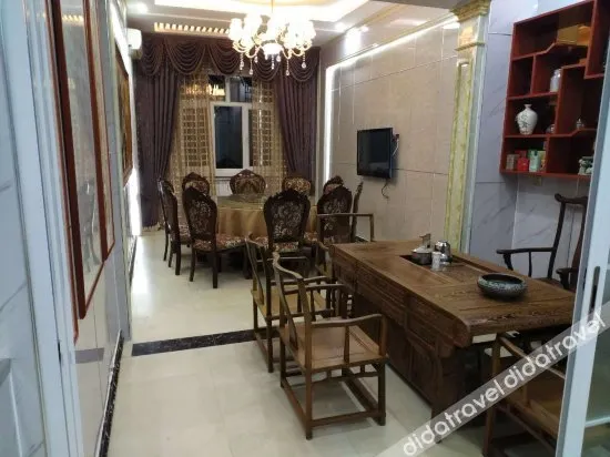 Yunlai Film and Television Theme Culture Hotel - Image 1