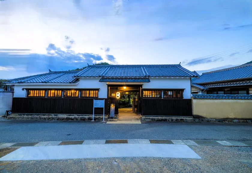 姫路城の奥座敷　築400年の宿 鐵十郎（登録文化財） - Image 1