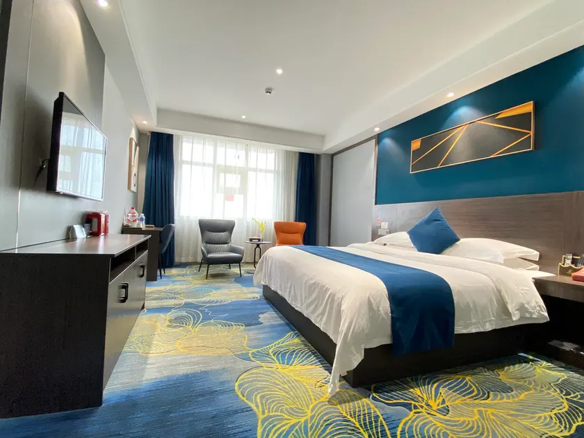Qingyang Meilun Lizhi Hotel (Xifeng Xiaoshizi Commercial Street Shop) - Image 1