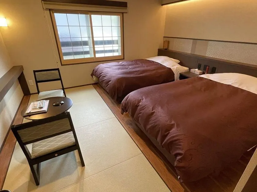 Jozankei Hot Spring Hotel Shiraito - Image 1