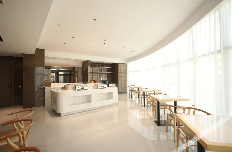 Elong Wanguo Hotel (Jingdezhen Leping Honghao Forest Park) - Image 1