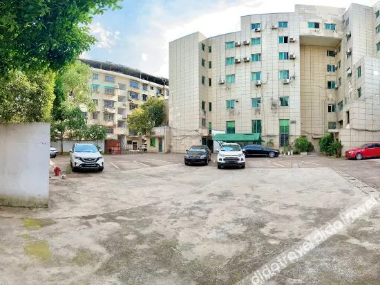 Milan Holiday Hotel - Image 1