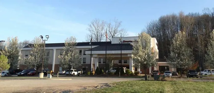 HAMPTON INN® BUCKHANNON - Image 1