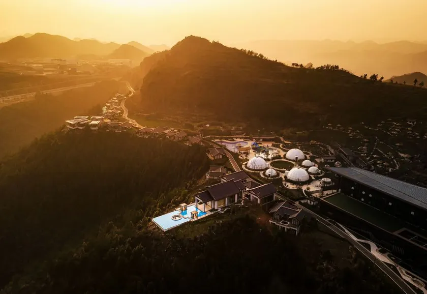 Yuncong Duohua Hot Spring Resort Center - Image 1