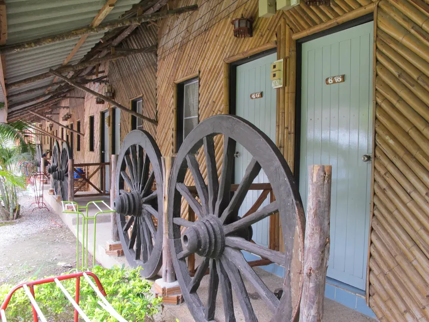 Sugar Cane Guesthouse-II - Image 1