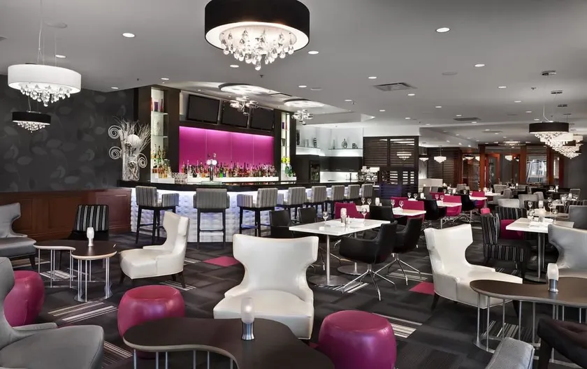 Ômage Hotel, Montreal Laval, a Tribute Portfolio Hotel - Image 1