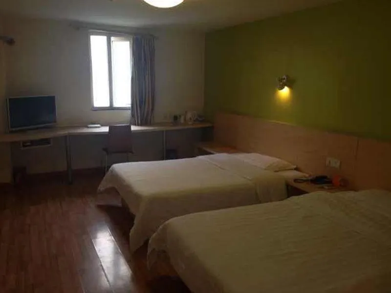 7 Days Inn Tianjin Dagu South Road - Image 1