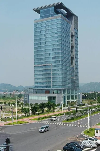 Guangzhou Nansha Pearl River Delta World Trade Center Tower - Image 1