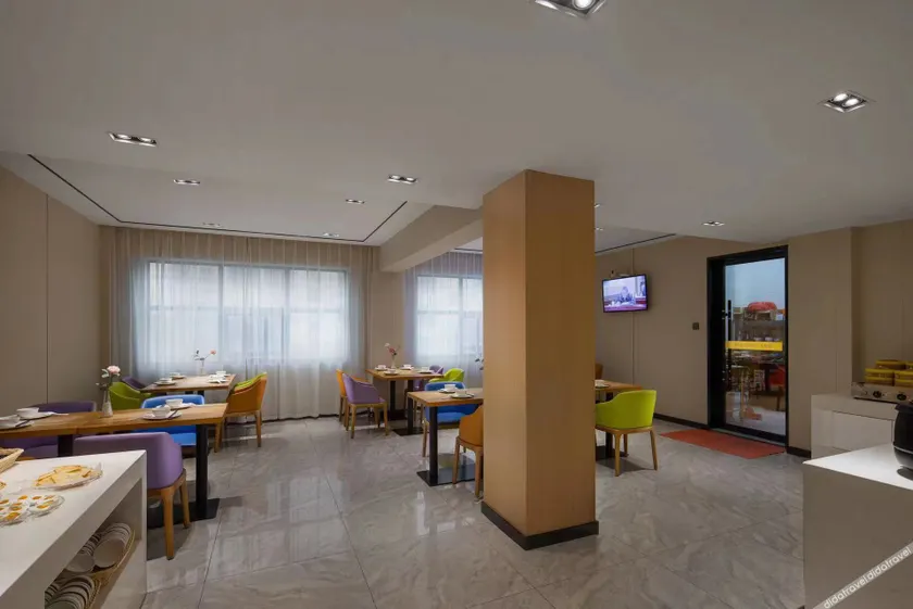 Yahao Garden Hotel - Image 1
