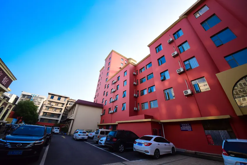 Hengshan Hotel - Image 1